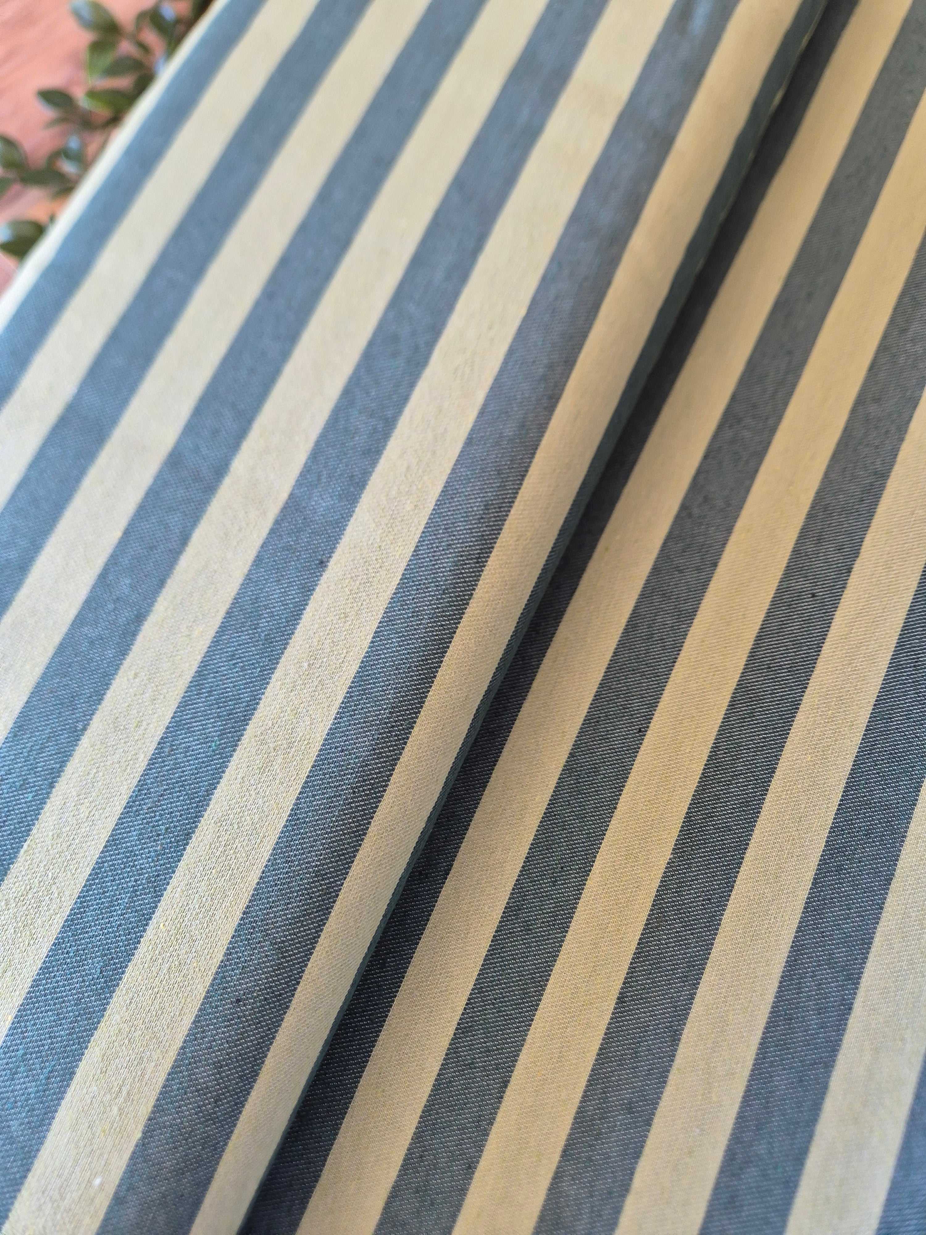 TELA JACQUARD RAYAS VERDE