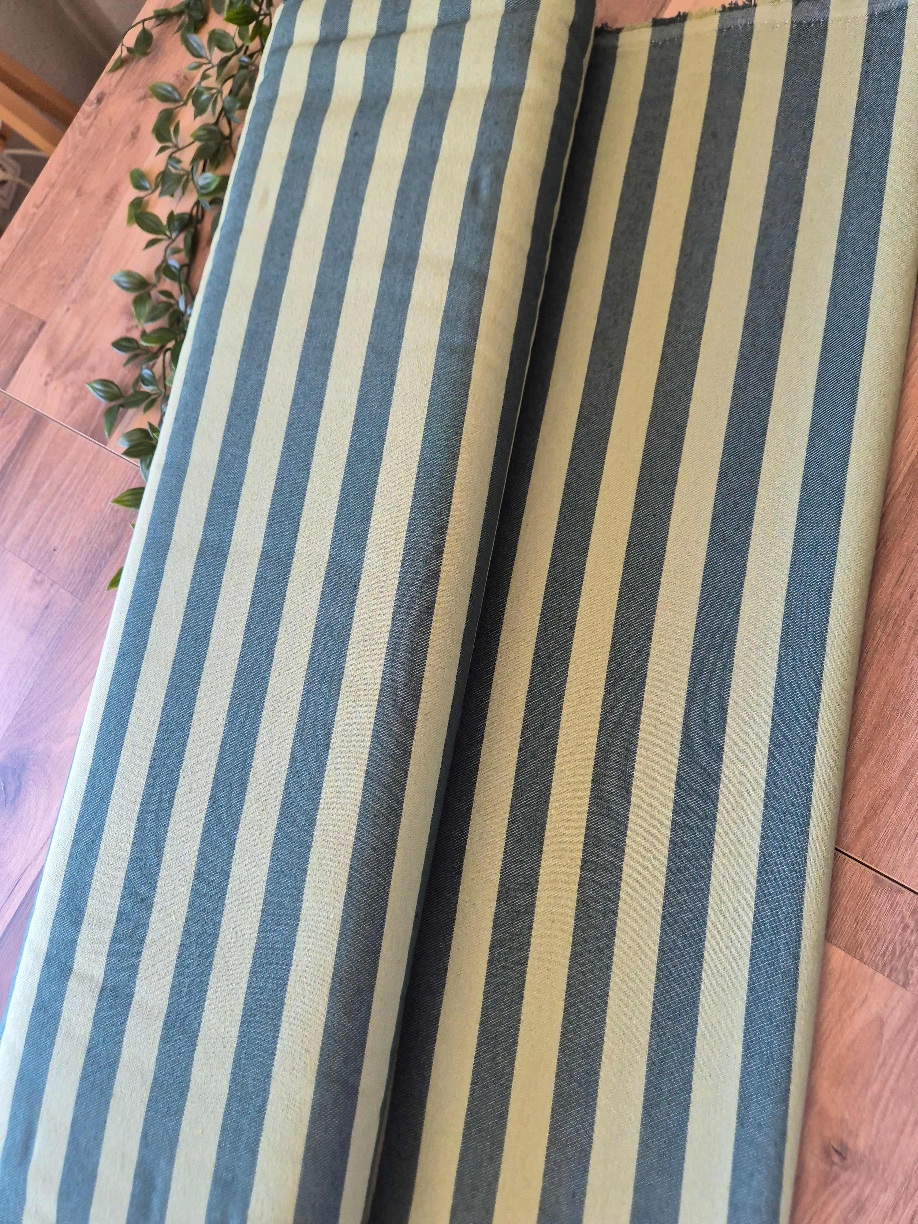 TELA JACQUARD RAYAS VERDE