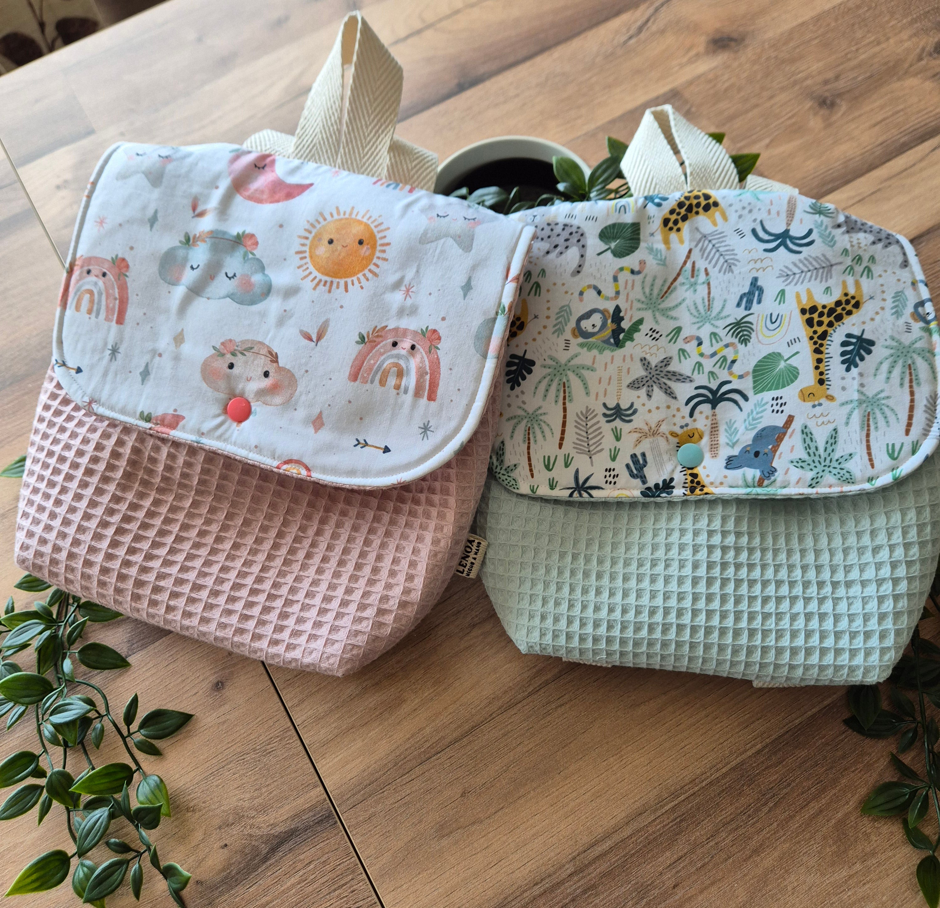 MOCHILA GUARDERIA ARCO IRIS ROSA